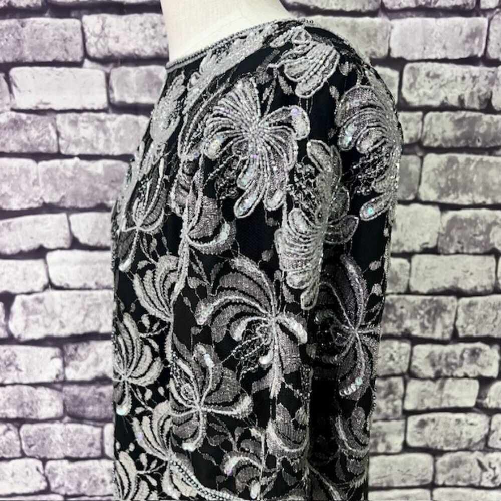 Laurence Black & Gray Blouse W/ Decorative Beads & Sequins Size XL - Picture 5 of 9